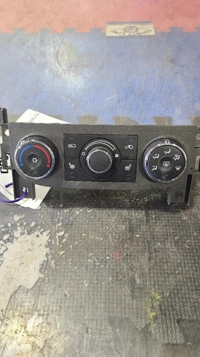 Chevrolet HHR HVAC Climate Control W/Heated Seat (2007–2011) – Genuine OEM
