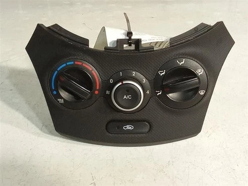 Hyundai Accent HVAC Climate Control Manual Assembly (2012–2014) – Genuine OEM