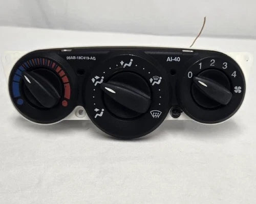 Ford Focus HVAC Climate Control Assembly (2000–2007) – Genuine OEM | Ref SKU-3864