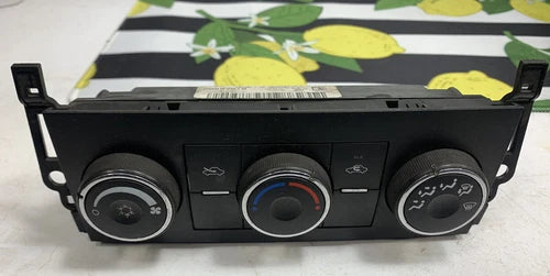 GMC Sierra Silverado 1500 HVAC Climate Control (2010–2011) – Genuine OEM | Ref SKU-8031