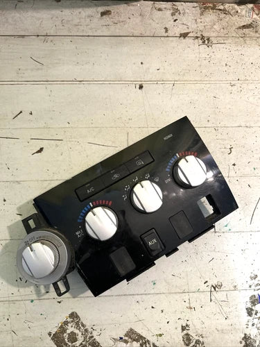 Toyota Tundra HVAC Climate Control Temperature Control (2007–2009) – Genuine OEM