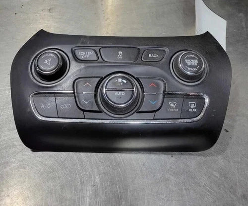 Jeep Cherokee HVAC Climate Control Dual Zone (2014) – Genuine OEM