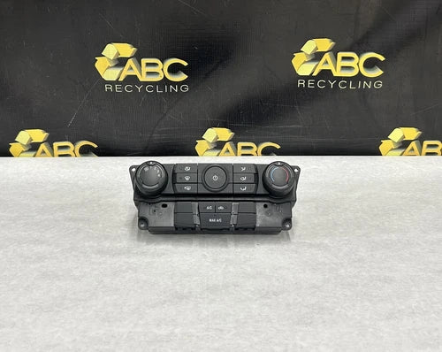 Ford Focus SE Front Dash Climate Control Assembly (2008–2011) – Genuine OEM