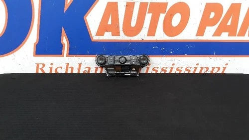 16 GMC Yukon Xl HVAC Control Component – Genuine OEM