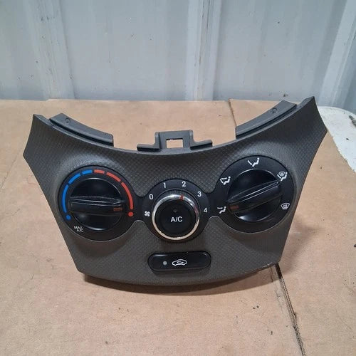 Hyundai Accent HVAC Climate Control (2012–2014) – Genuine OEM | Ref SKU-9430