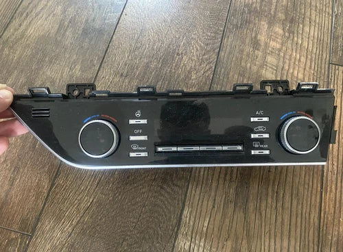 Hyundai Sonata Auto Temperature A/C Control ID 97250L0240SSW (2020–2023) – Genuine OEM