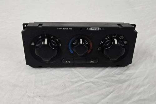 Nissan Frontier A/C Heater Manual Climate Control Temperature Unit (2005–2012) – Genuine OEM