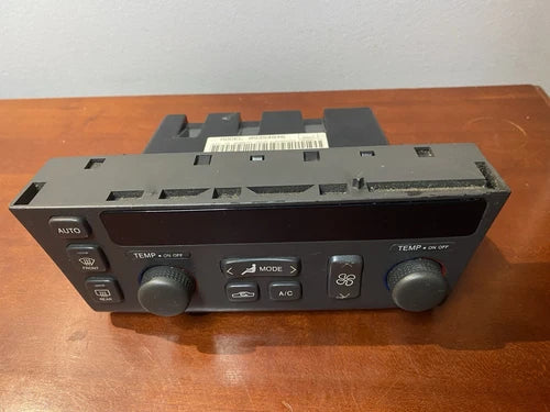Cadillac Seville Temperature Climate A/C Heater Control HVAC 09354046 (1998–1999) – Genuine OEM