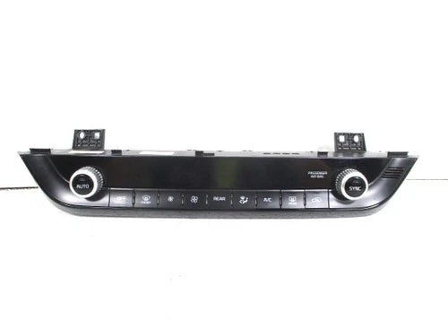 Kia Telluride Front Dual Auto Climate Control (2020–2022) – Genuine OEM