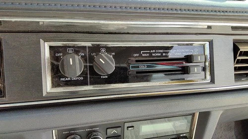 Olds 88 Temperature Control Module In Dash Heater A/C Head Unit (1989–1991) – Genuine OEM