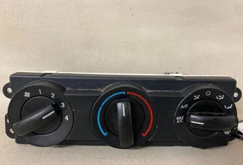 Ford F250SD F350SD HVAC Climate Control Temperature (2005–2007) – Genuine OEM