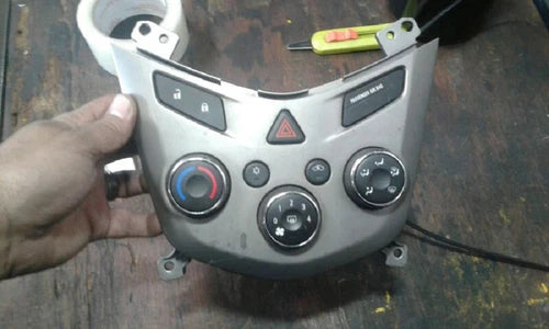 Chevrolet Sonic Front Manual HVAC Climate Control (2012) – Genuine OEM