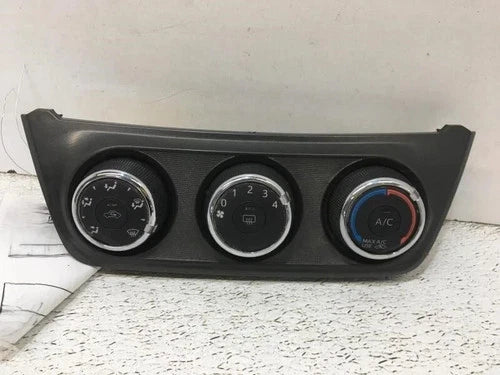 Toyota Rav4 / carolla HVAC Climate Control (2013–2018) – Genuine OEM