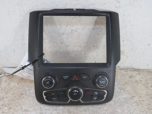 Dodge RAM 1500 Front Manual HVAC Climate Control (2013–2024) – Genuine OEM