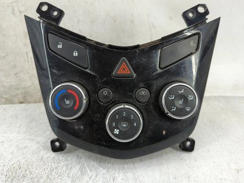 Chevrolet Sonic HVAC Climate Control Temperature (2017–2019) – Genuine OEM