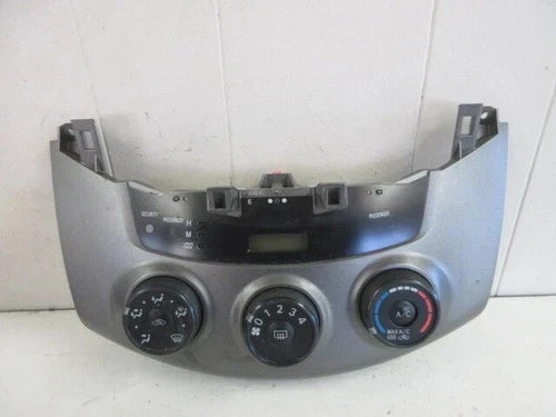 Toyota RAV4 HVAC Climate Control Manual Temperature Module (2006–2012) – Genuine OEM