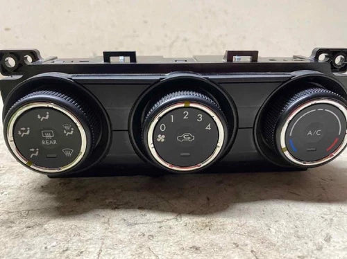 Subaru Forester A/C Manual Climate Control (2014–2015) – Genuine OEM