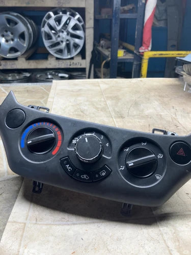 Chevy AVEO HVAC Climate Control (2007–2011) – Genuine OEM