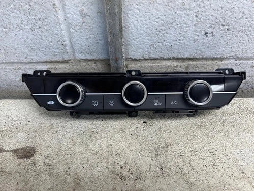 Honda CR-V Front Dual Zone Automatic Temperature Controller (2025) – Genuine OEM