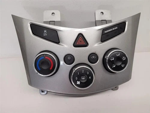 Chevy Trax HVAC Climate Control (2015) – Genuine OEM