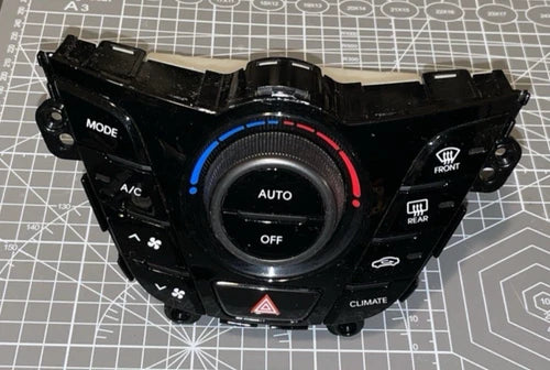 Hyundai Veloster HVAC Climate Control Unit (2012–2017) – Genuine OEM
