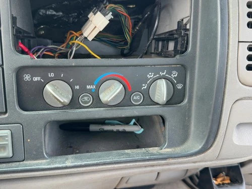 Silverado 1500 Temperature Control Module In Dash Heater A/C Head Unit (1996–1999) – Genuine OEM