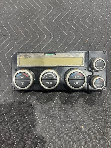 Nissan Pathfinder HVAC Climate Control 27500-EA20A (2005–2008) – Genuine OEM