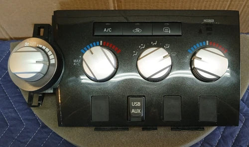 Toyota Tundra Climate Control Panel (2010–2014) – Genuine OEM