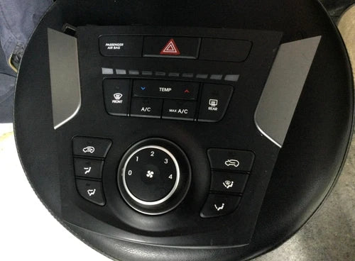Hyundai Santa Fe HVAC Climate Control Manual (2017–2018) – Genuine OEM