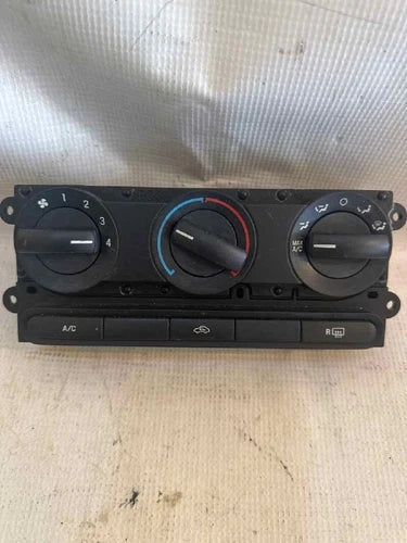 Ford Mustang HVAC Climate Control (2005–2009) – Genuine OEM | Ref SKU-5497