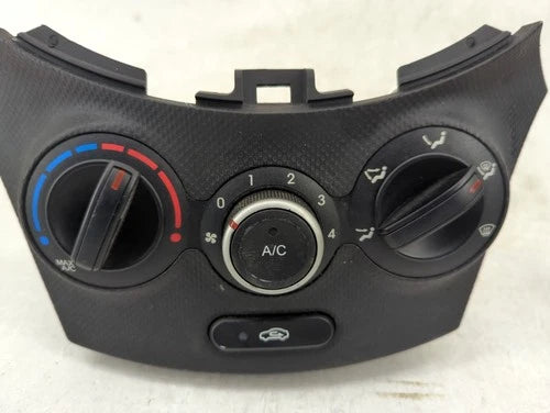 Hyundai Accent HVAC Climate Control Temperature (2012–2014) – Genuine OEM