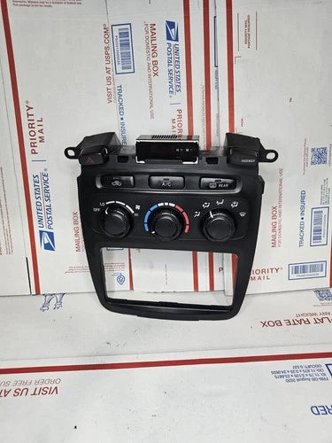 Toyota HIGHLANDER Climate Control UNIT 84010-48091 (2001–2007) – Genuine OEM