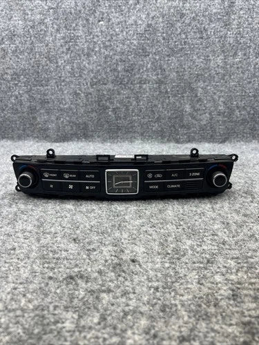 Hyundai Equus HVAC Climate Control 97250-3N800 (2014–2016) – Genuine OEM
