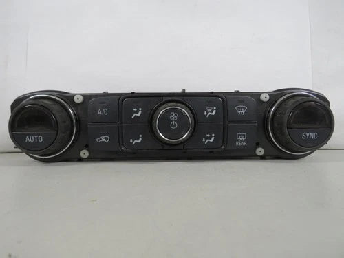 Silverado 1500 Front Automatic HVAC Climate Control (2014–2019) – Genuine OEM
