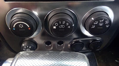 Hummer H3 A/C Climate Control Temperature Unit (2006–2010) – Genuine OEM