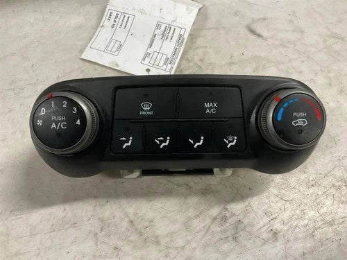 Hyundai Tucson Manual HVAC Climate Control (2014–2015) – Genuine OEM