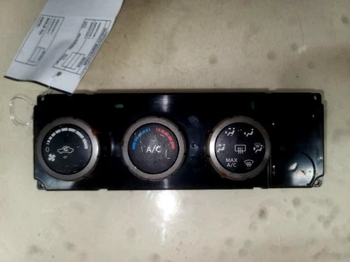 Nissan Truck Titan HVAC Climate Control (2005) – Genuine OEM