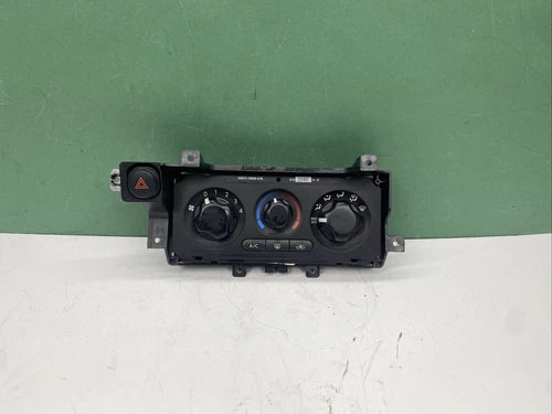 Nissan Xterra HVAC Climate Control (2005–2015) – Genuine OEM