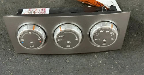 Subaru Forester HVAC Climate Control (2003–2008) – Genuine OEM | Ref SKU-4647