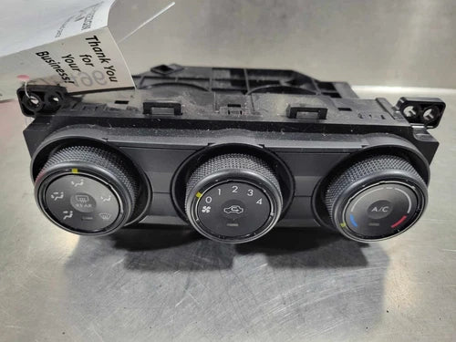 Subaru Impreza Manual 2.0L HVAC Climate Control (2012–2014) – Genuine OEM