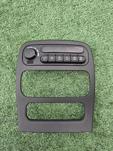 300M Concorde LHS Intrepid Digital Climate A/C Heater Control Bezel Trim (1998–2004) – HVAC Replacement Part