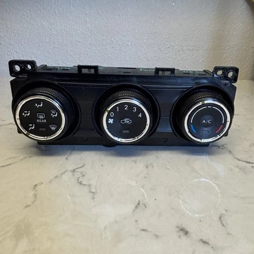 Subaru Forester Manual HVAC Climate Control (2014–2015) – Genuine OEM | Ref SKU-10714
