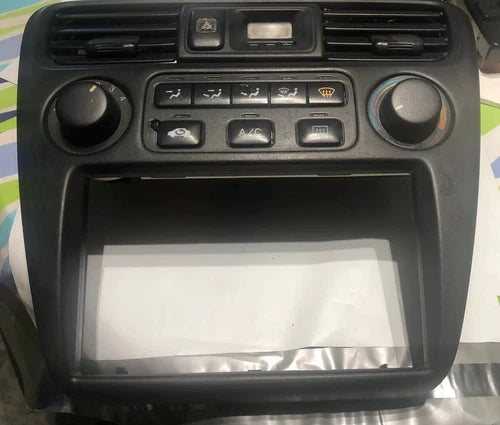Honda ACCORD Climate Control Heater A/C Manual Temperature Bezel Black (2001–2002) – Genuine OEM