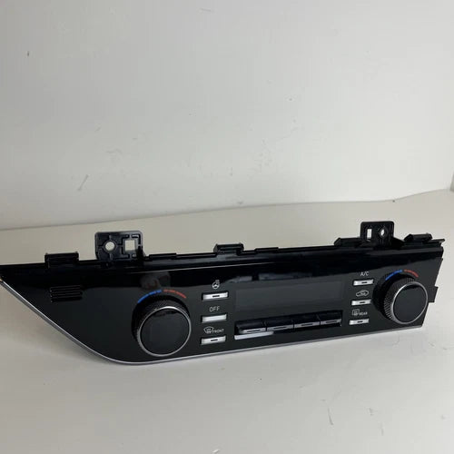 Hyundai Sonata Auto Temperature A/C Control (2021) – Genuine OEM