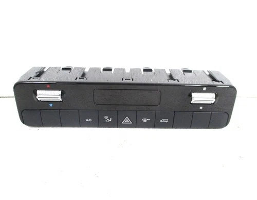 Mercedes Sprinter 2500 Manual Single Zone Temperature A/C Control (2023) – Genuine OEM