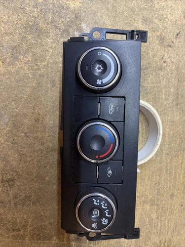 GMC Sierra 1500 HVAC Climate Control Temperature (2010–2011) – Genuine OEM