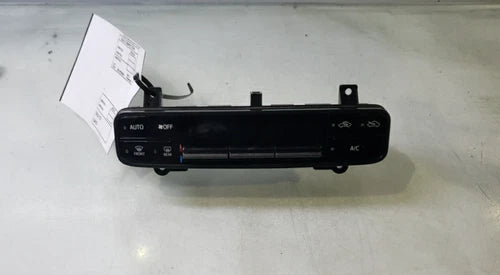 Toyota Corolla A/C Heat Climate Control Unit (2017–2019) – Genuine OEM
