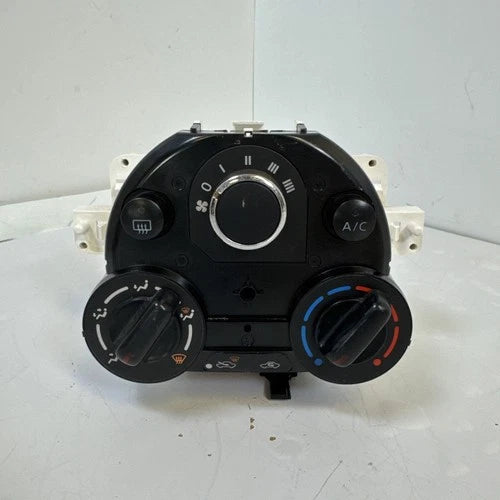 Nissan Versa HVAC Climate Control 27513-9KK1A (2017) – Genuine OEM