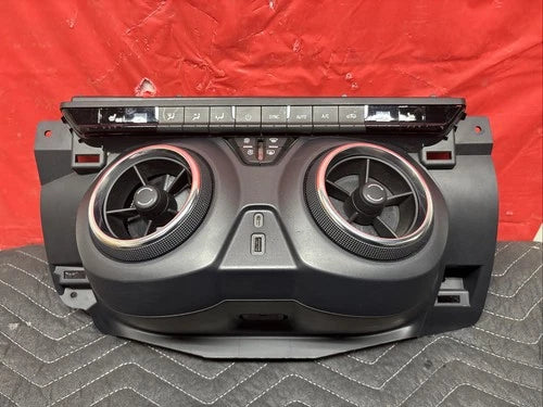 Chevrolet Blazer HVAC Climate Control Air Vent 84769061 (2019–2025) – Genuine OEM