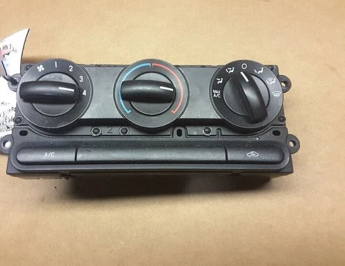 Ford F250 F350 Heater A/C Manual Climate Control With A/C (2005–2007) – HVAC Replacement Part